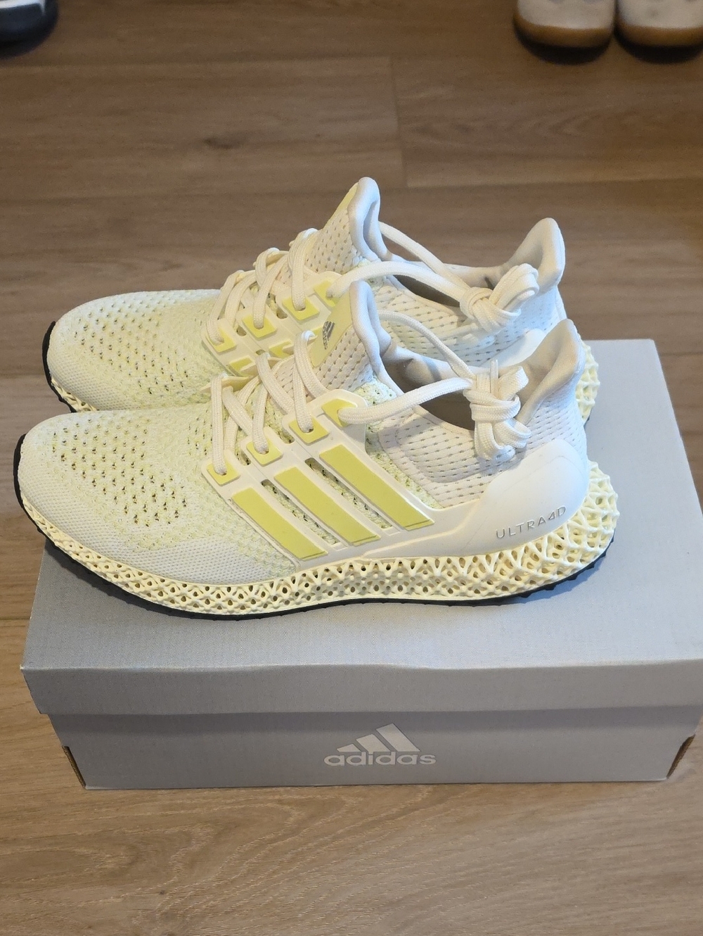 New W/O Tags Adidas Ultra 4D Offwhite Lime US Mens 7.5
